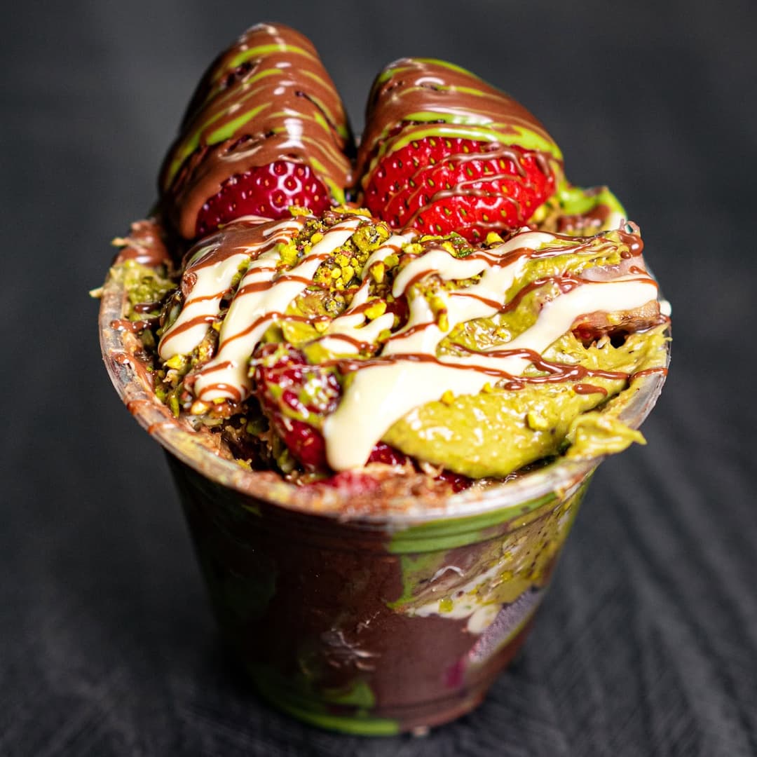 Dubai Strawberry Cup Small